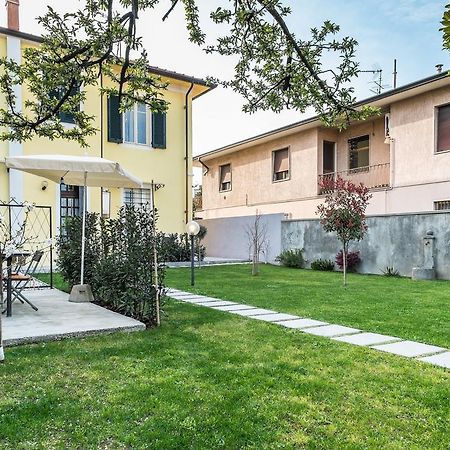 Villa Zibaldone, Vivi Il Giardino In Citta! Lucca Luaran gambar